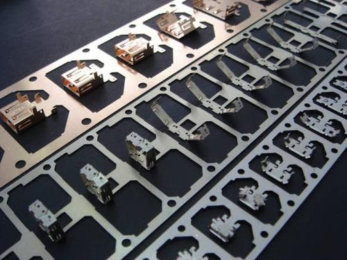 一起來(lái)學(xué)習(xí)如何區(qū)分普通五金沖壓和精密五金沖壓件