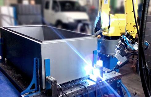 石排鈑金加工廠-焊接車間