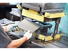 什么是香港五金沖壓件加工廠？生產(chǎn)材料及設(shè)備有哪些？