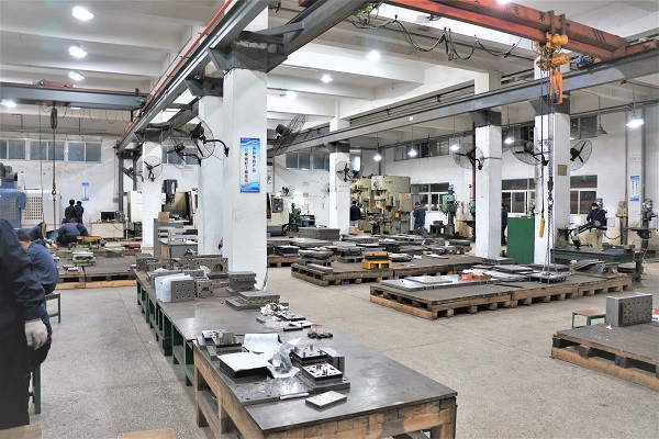 東莞五金沖壓工廠-五金模具安裝細(xì)節(jié)補(bǔ)充-誠瑞豐