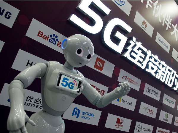 智能家居機器人